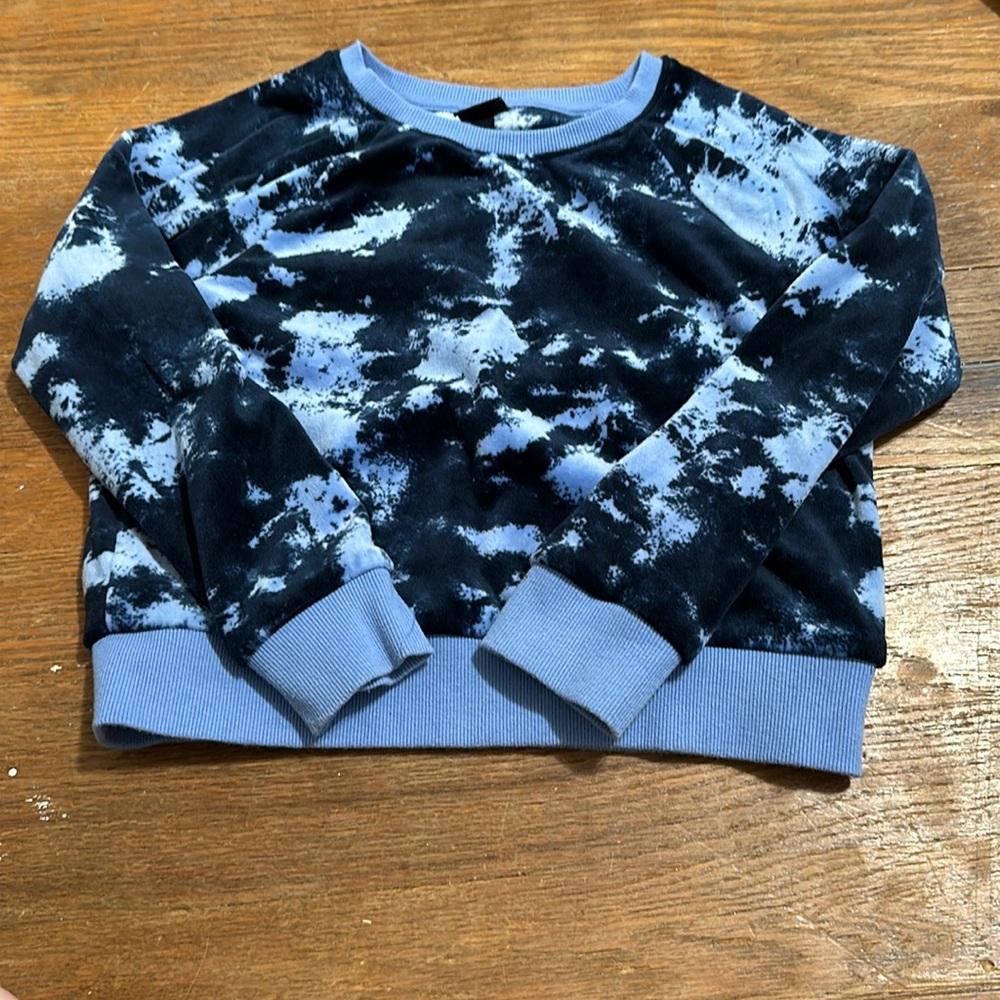 Girls art class sweatshirt